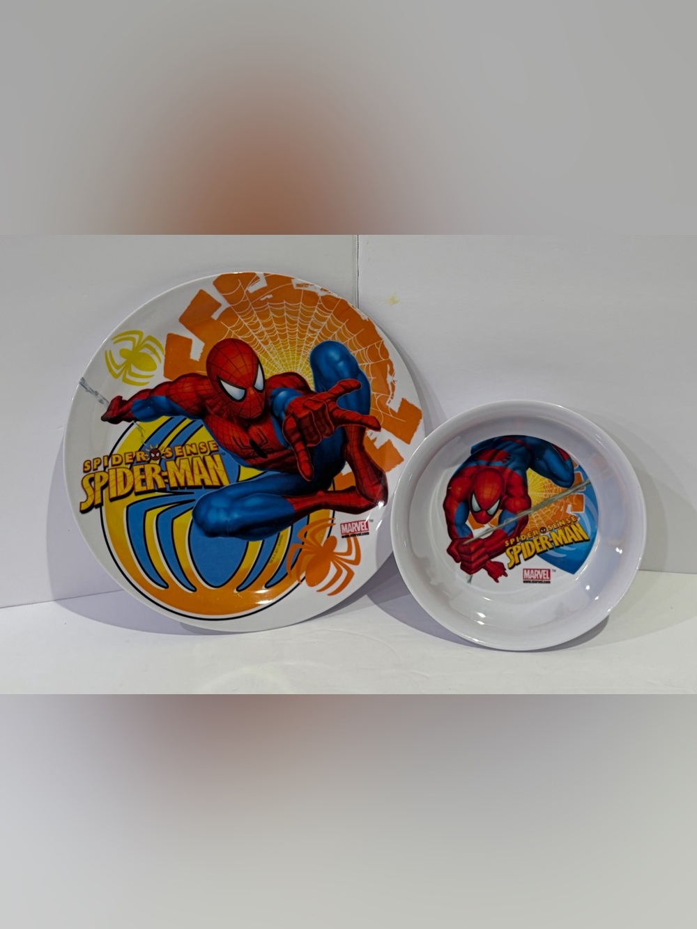2011 Zak! Official Marvel Spider-Man Plate and Bowl Set
